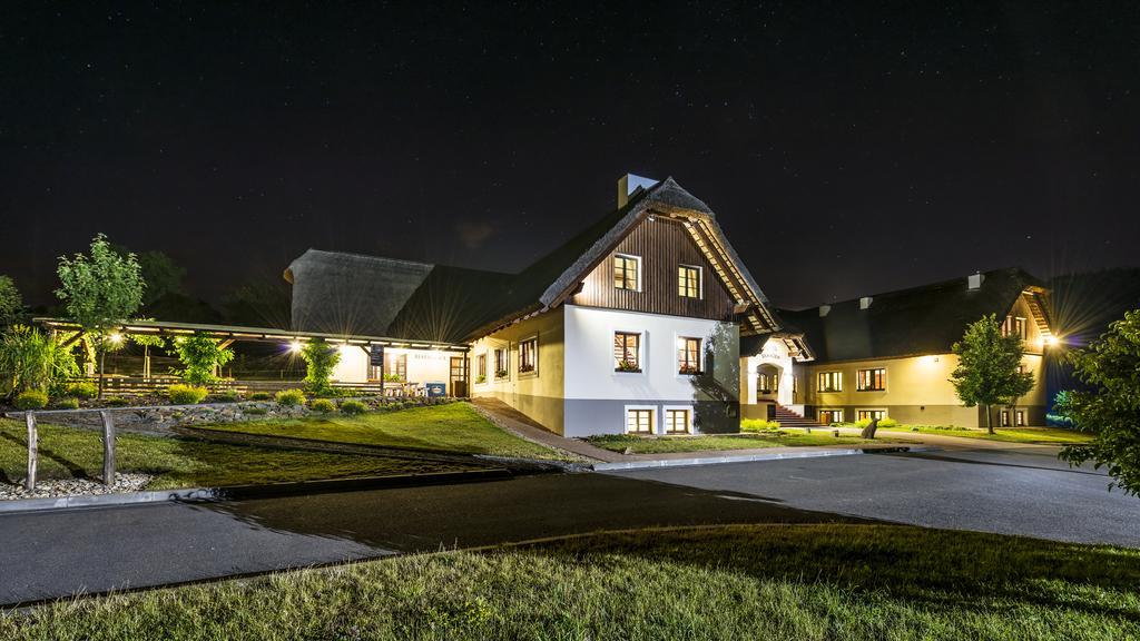 Hotel Skanzen เวอเลห์ราด ภายนอก รูปภาพ
