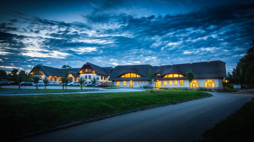 Hotel Skanzen เวอเลห์ราด ภายนอก รูปภาพ